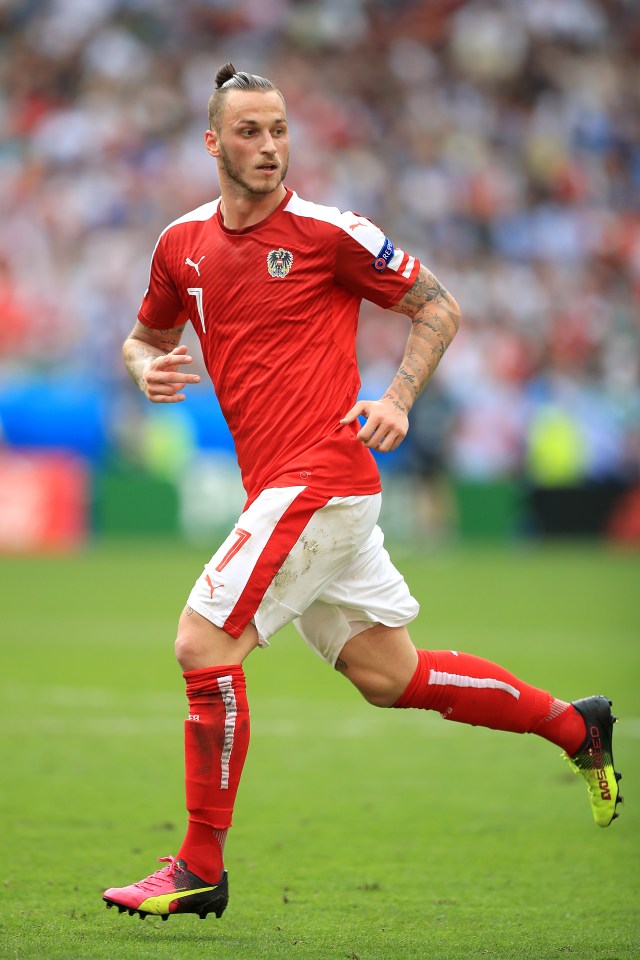 Iceland v Austria - UEFA Euro 2016 - Group F - Saint-Denis
