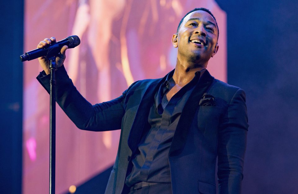  John Legend serenaded Stevie and his new bride - returning the favour for Stevie singing at his 2013 wedding