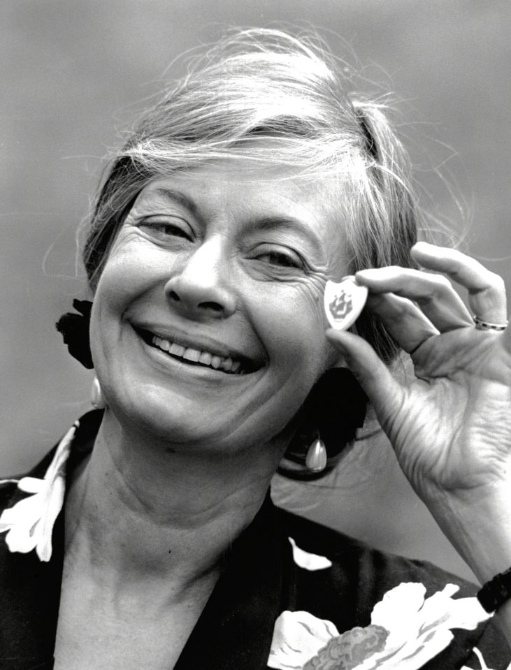  Biddy Baxter was the editor of the show from 1962 to 1988