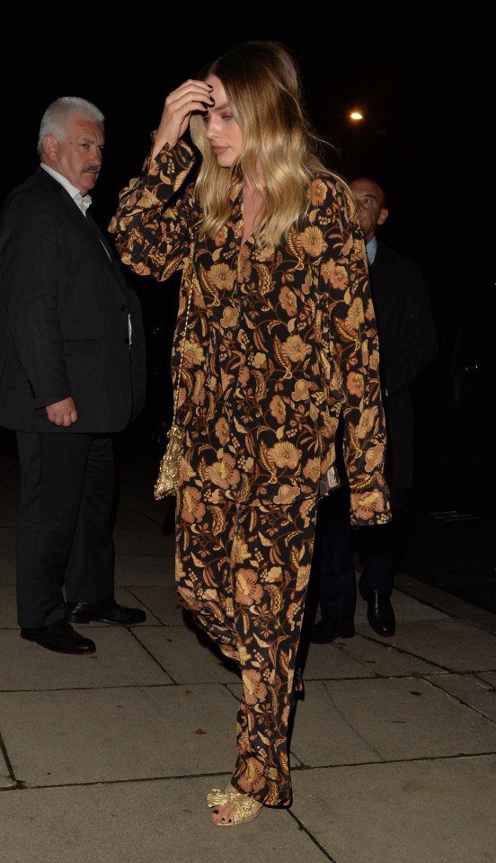  Margot looked stunning in her PJs