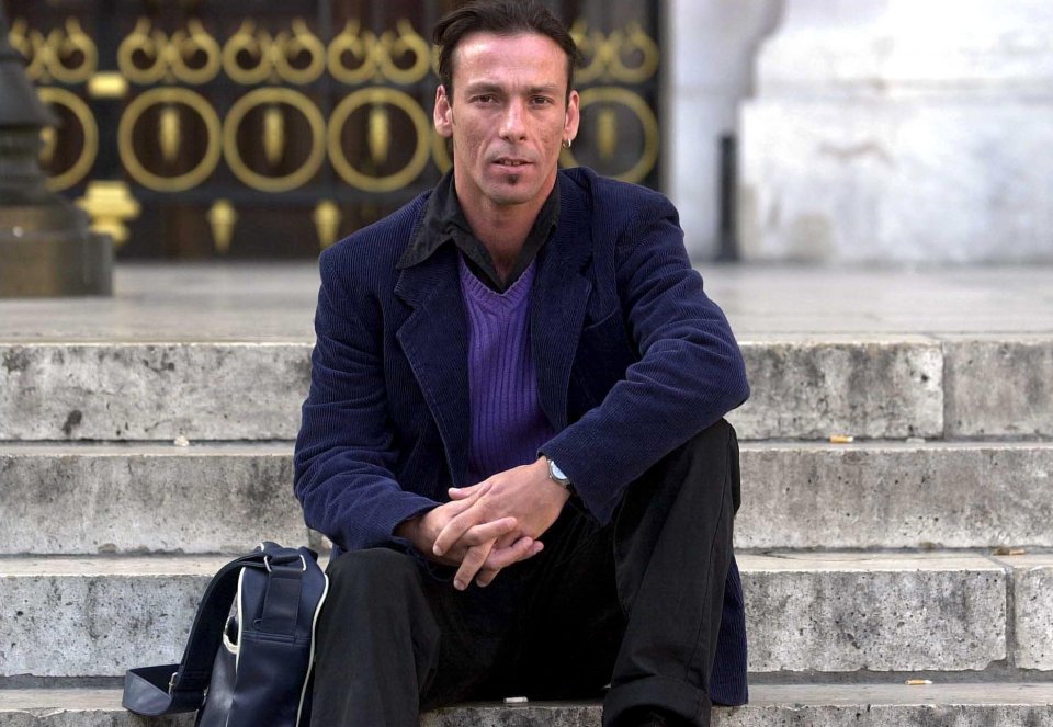  Arantes has admitted hitting Rowling 'very hard'