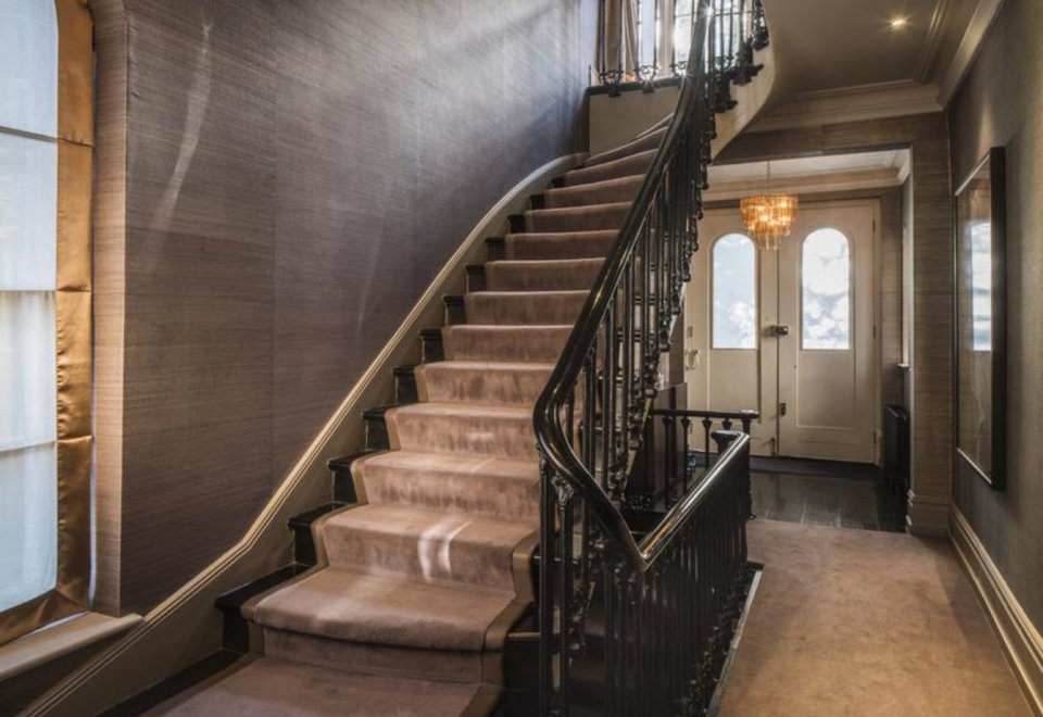 Noel Gallagher has knocked £3.55million off his London mansion