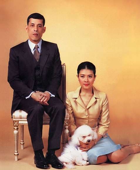 The king and his former wife with beloved poodle Foo Foo