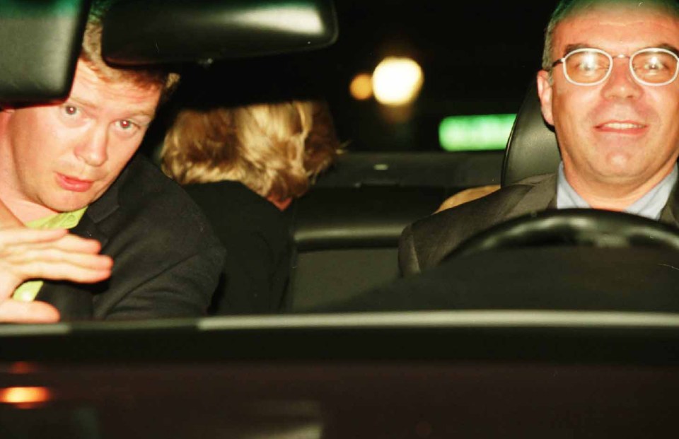 Diana in the back of Mercedes driven by Henri Paul