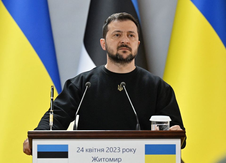 Zelensky said he would have used his pistol to fight off Forces breaking into Kyiv's headquarters