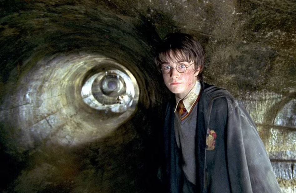 Harry Potter's Hogwarts uniform has sold at auction