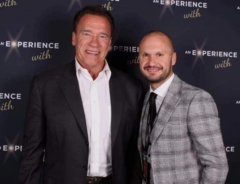 Would you mind grabbing all the relevant pictures from this FB page please. It's for a story I'm going to list tomorrow - Entrepreneur who laid on nights with Hollywood stars including Arnold Schwarzenegger, Al Pacino, Robert De Niro and Mike Tyson has been jailed, , His full name is Stephen Oleksewycz. Pics of him with the stars are here:, , http://www.facebook.com/profile.php?id=100014288528361&sk=photos, http://www.instagram.com/stephenolexy/?hl=en-gb