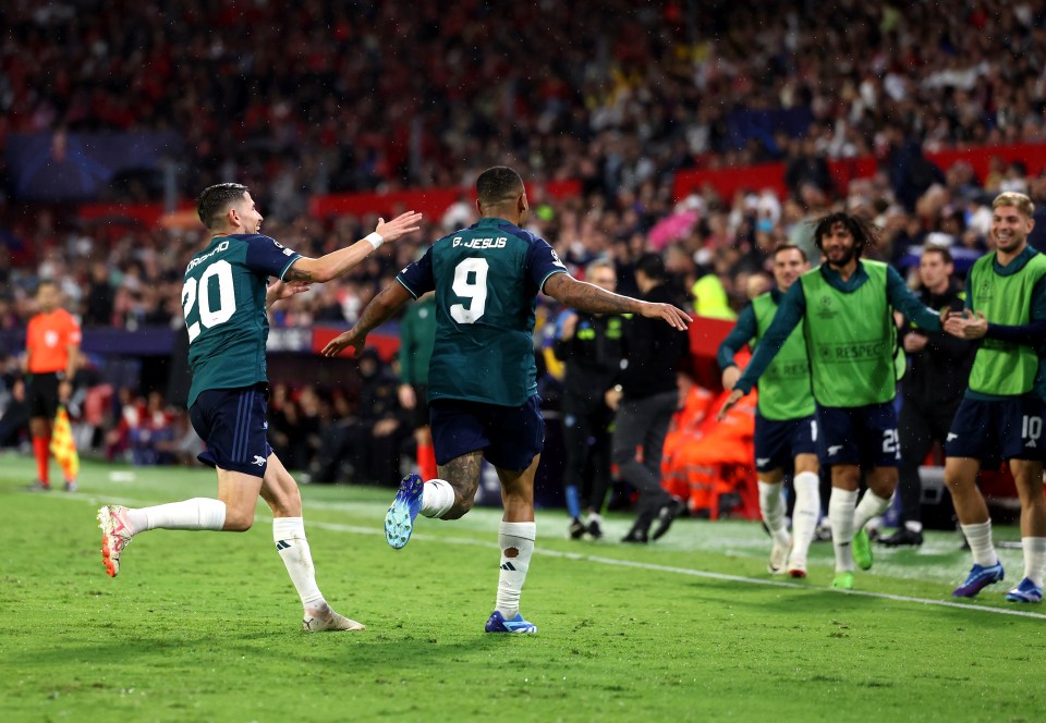 Gabriel Jesus doubled the Gunners' advantage eight minutes into the second period