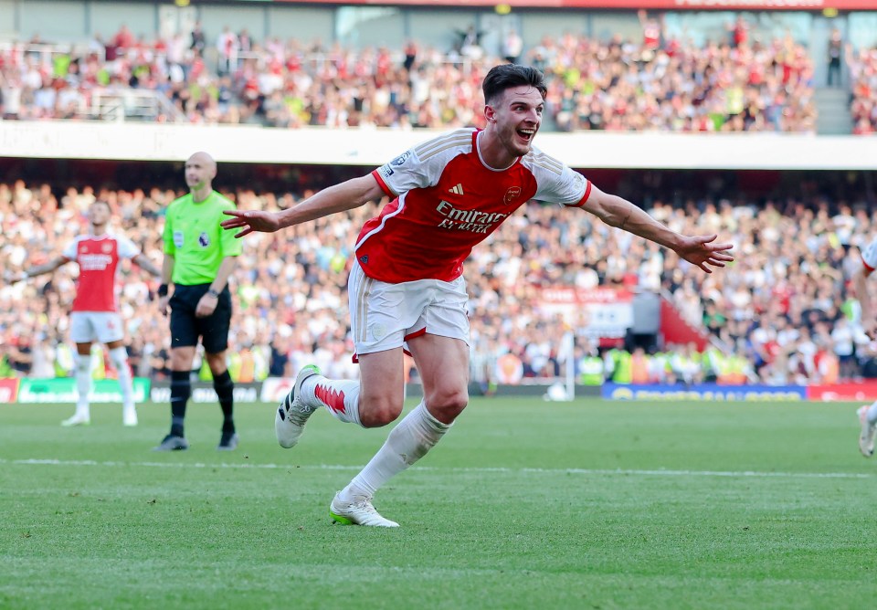 Arsenal star Declan Rice makes a three-man midfield
