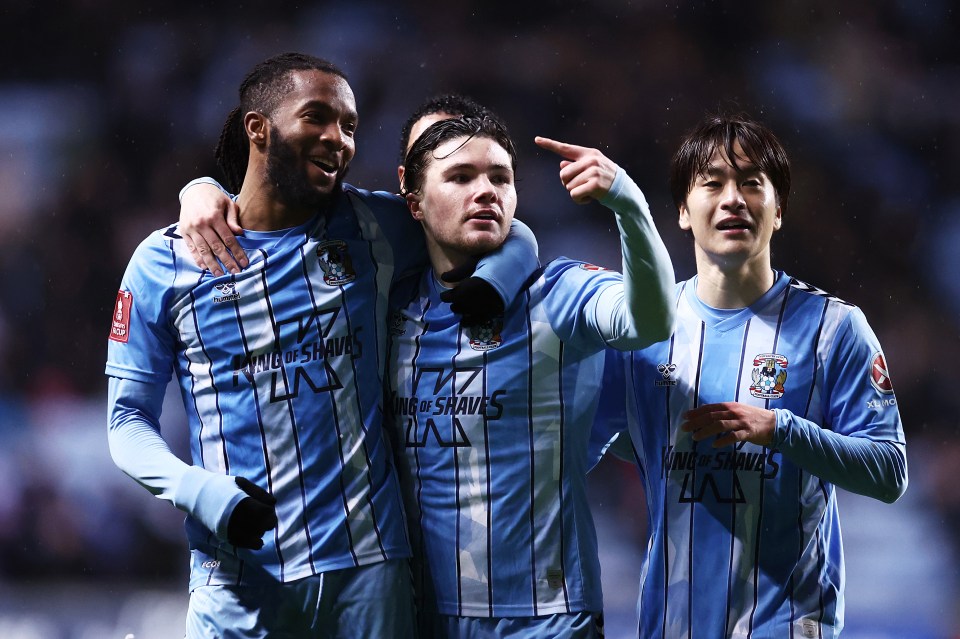 Coventry City thumped Sheffield Wednesday to advance in the FA Cup