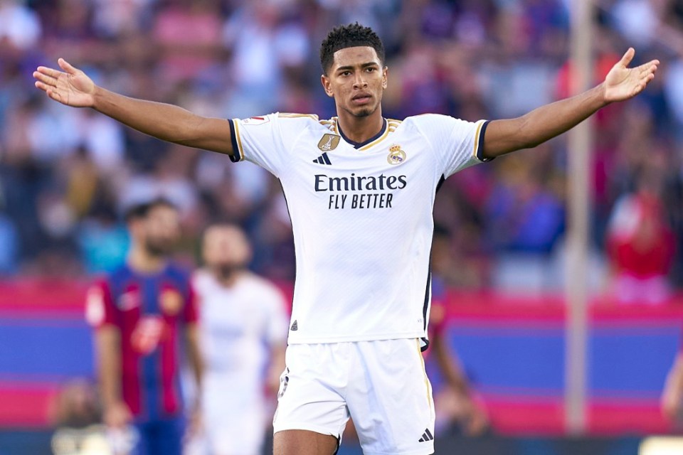 BARCELONA, SPAIN - OCTOBER 28: Jude Bellingham of Real Madrid celebrates after scoring his team's first goal during the LaLiga EA Sports match between FC Barcelona and Real Madrid CF at Estadi Olimpic Lluis Companys on October 28, 2023 in Barcelona, Spain. (Photo by Pedro Salado/Quality Sport Images/Getty Images)
