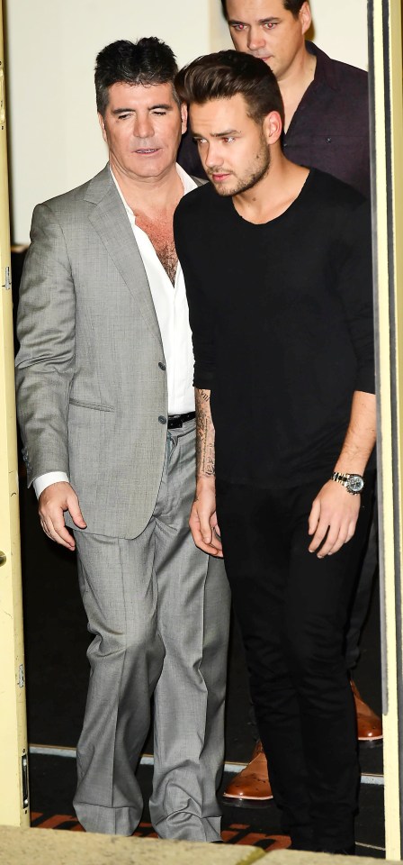 8 Nov 2015 - LONDON - UK..SIMON COWELL - LIAM PAYNE..CELEBRITY JUDGES PICTURED LEAVING FOUNTAIN STUDIOS AFTER SATURDAYS X FACTOR LIVE SHOW..BYLINE MUST READ : XPOSUREPHOTOS.COM..***UK CLIENTS - PICTURES CONTAINING CHILDREN PLEASE PIXELATE FACE PRIOR TO PUBLICATION ***..**UK CLIENTS MUST CALL PRIOR TO TV OR ONLINE USAGE PLEASE TELEPHONE 44 208 344 2007 **