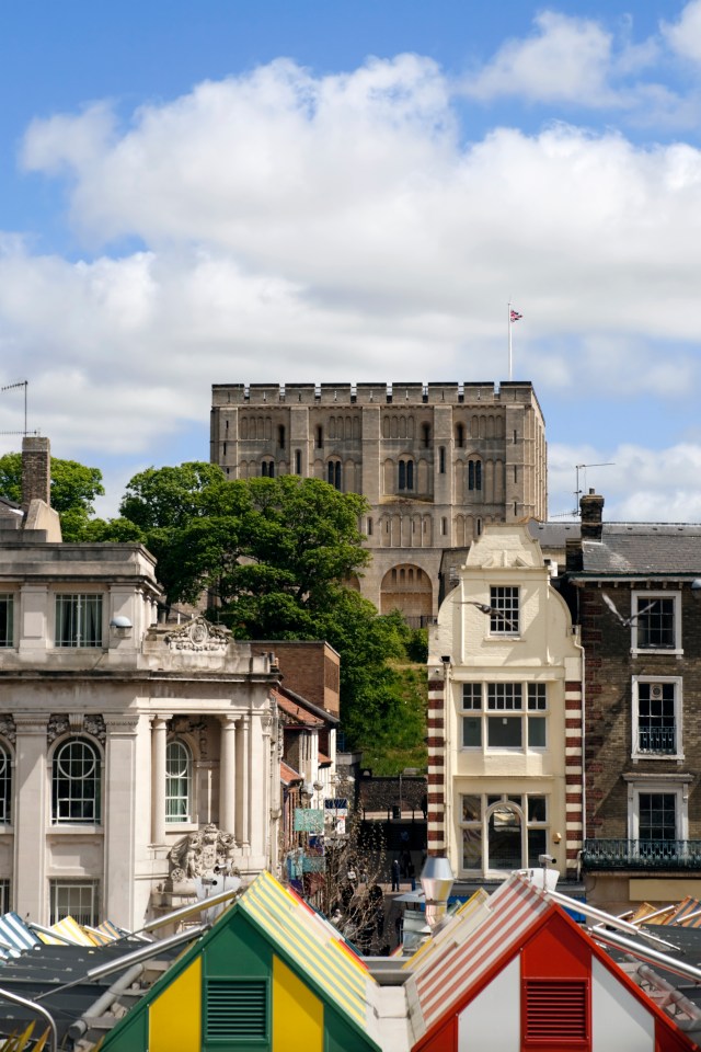 Norwich Castle and market stalls.