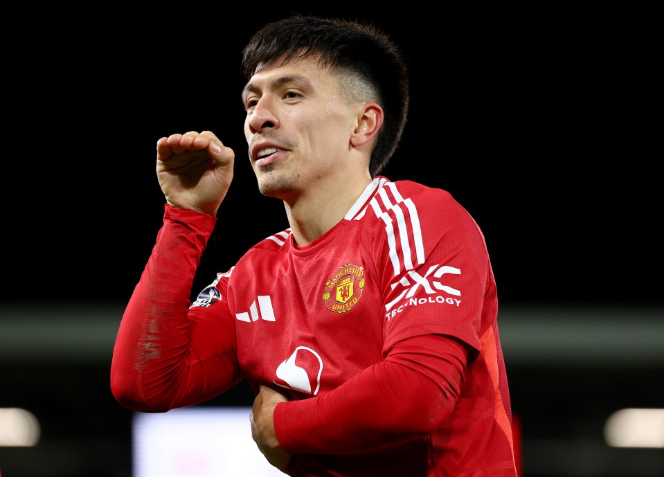 Lisandro MartÃ­nez of Manchester United celebrating a goal.