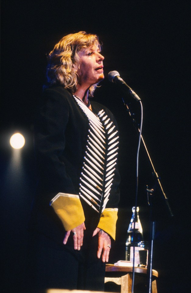 Marianne Faithfull performing at the Folk Dranouter Festival.