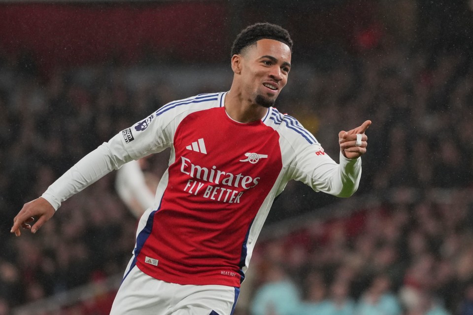 Ethan Nwaneri of Arsenal celebrates scoring a goal.