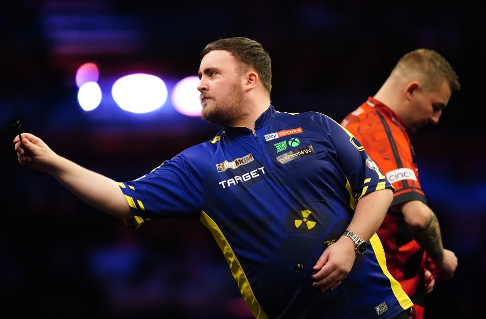 Luke Littler in action against Nathan Aspinall in the final during night five of the 2025 BetMGM Premier League at the Brighton Centre. Picture date: Thursday March 6, 2025. PA Photo. See PA story DARTS Brighton. Photo credit should read: Zac Goodwin/PA Wire. RESTRICTIONS: Use subject to restrictions. Editorial use only, no commercial use without prior consent from rights holder.