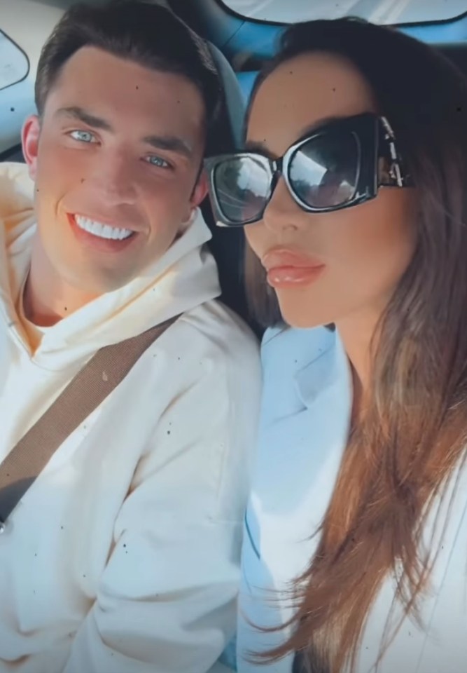 Chloe Brockett and Jack Fincham together in a car.