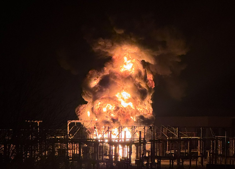 Large fire at an electrical substation causing power outage at Heathrow Airport.