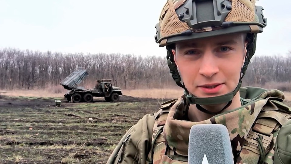 Wounded Zvezda TV correspondent Nikita Goldin reporting near a HIMARS strike.
