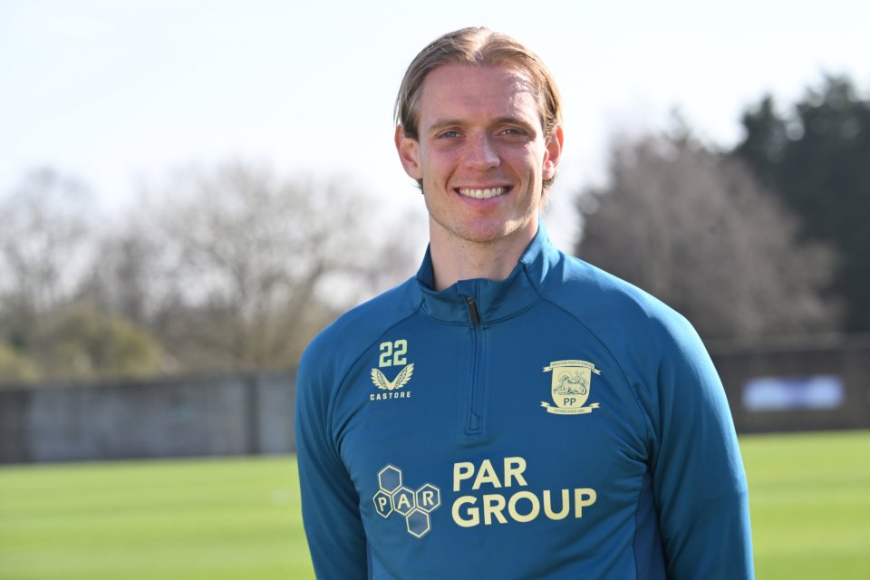 Headshot of Stefán Thórdarson, a Preston FC midfielder.