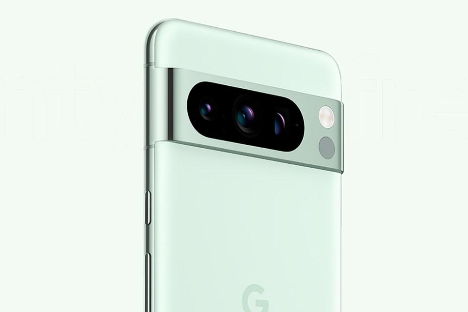 Google Pixel phone camera system.